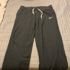 Womans Nike wide leg sweatpants size medium.